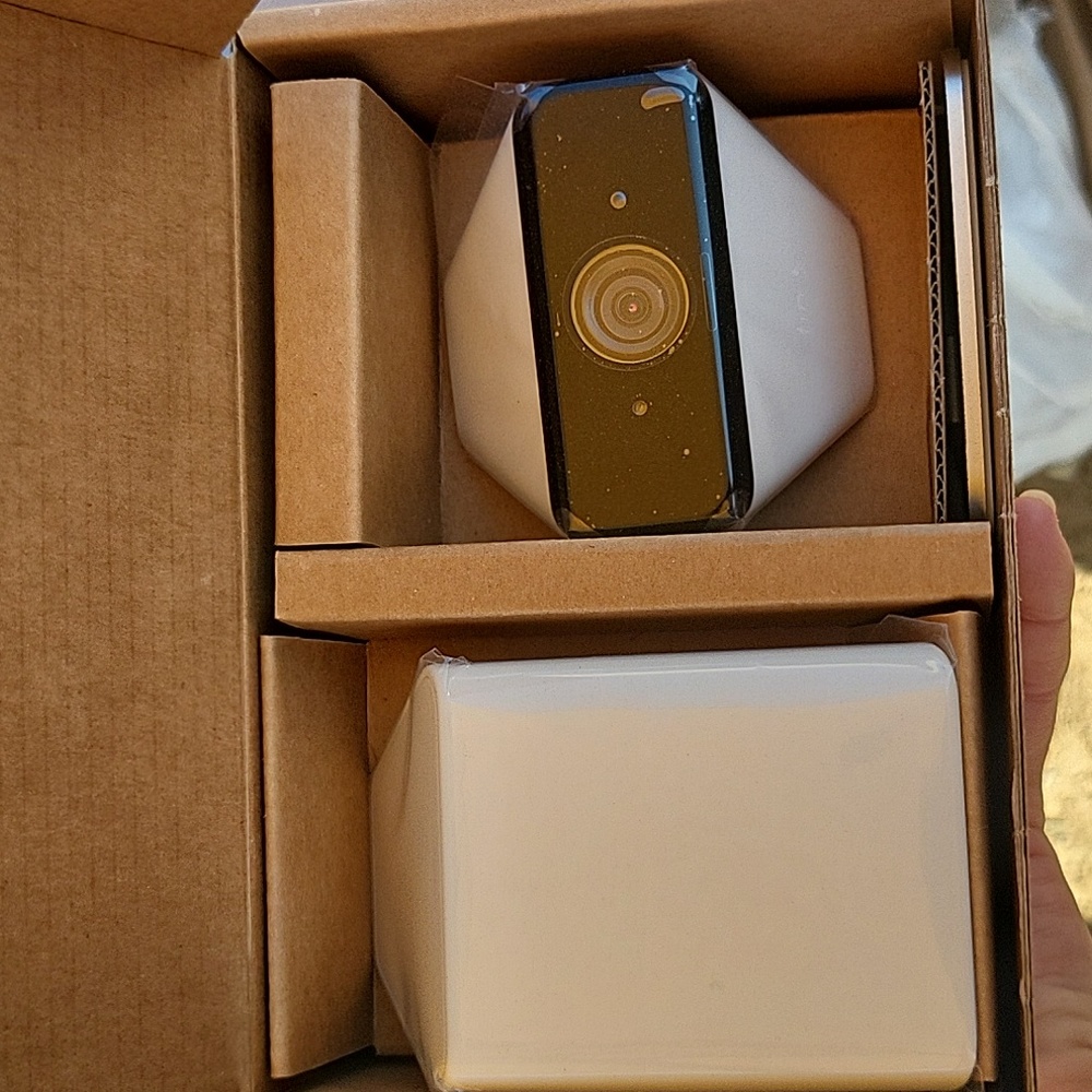 Comcast Xfinity Home Security Indoor/Outdoor Camera